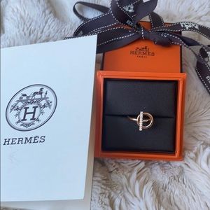 New Hermès Gold Ring.